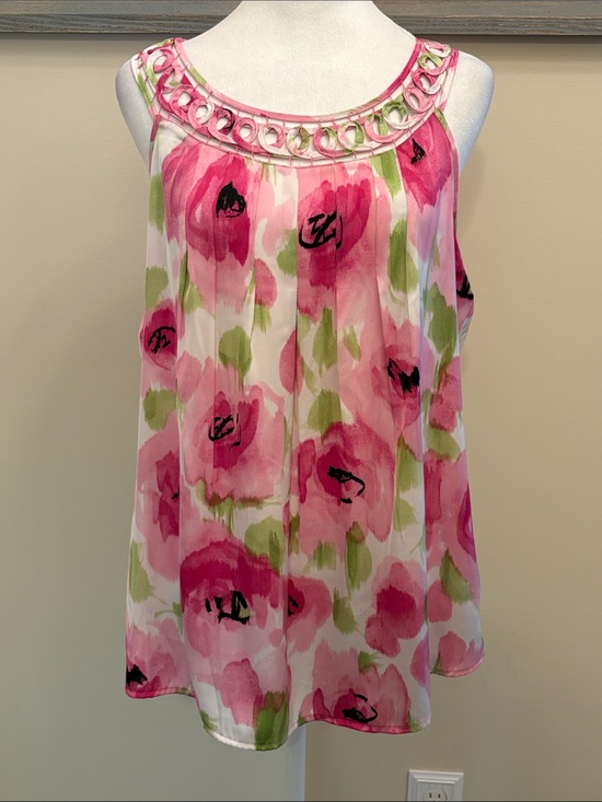 dressbarn Tops - dressbarn Pink Floral Sleeveless Tank with Ring-Trim Neckline size Medium